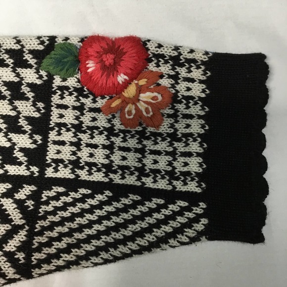 Vintage Hand Embroidered Sweater Geist - Picture 8 of 9